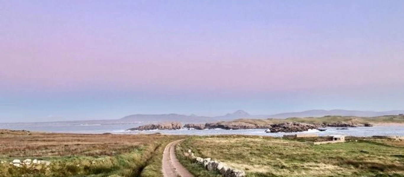 Ζευγάρι γλίτωσε από τον κορωνοϊό μετακομίζοντας σε έρημο νησί (βίντεο)